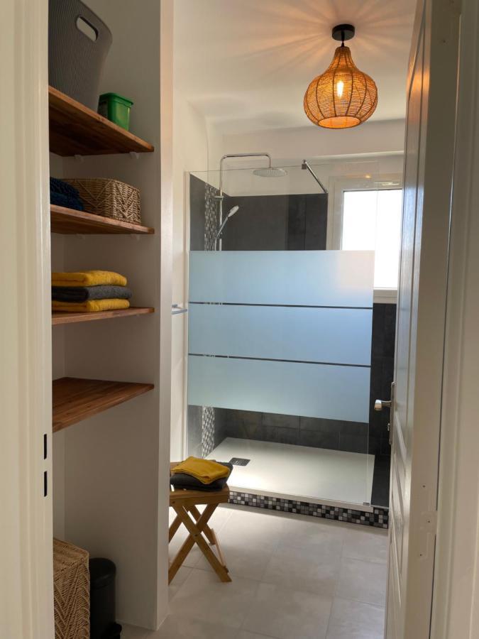 Appartement Lumineux Renove A Neuf Saint Pierre Buitenkant foto