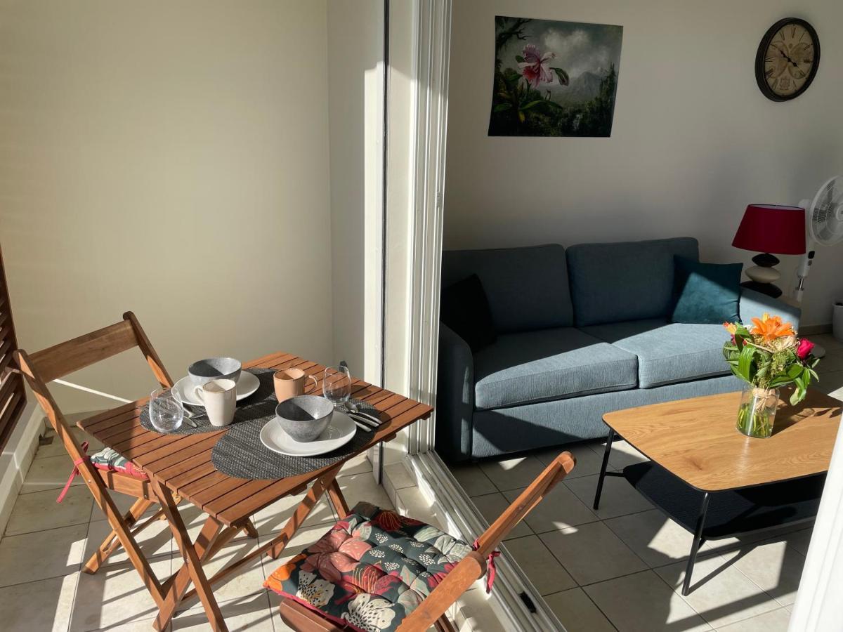 Appartement Lumineux Renove A Neuf Saint Pierre Buitenkant foto